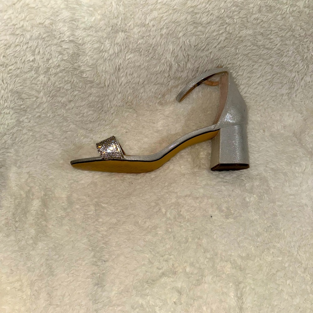 J Miller, Silver Embellished Sandals, Chunky Heels Size 9.5